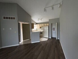 1964 Lake Atriums Cir in Orlando, FL - Building Photo