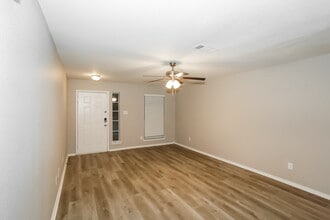 1405 Pochard Dr in Sanger, TX - Building Photo - Building Photo