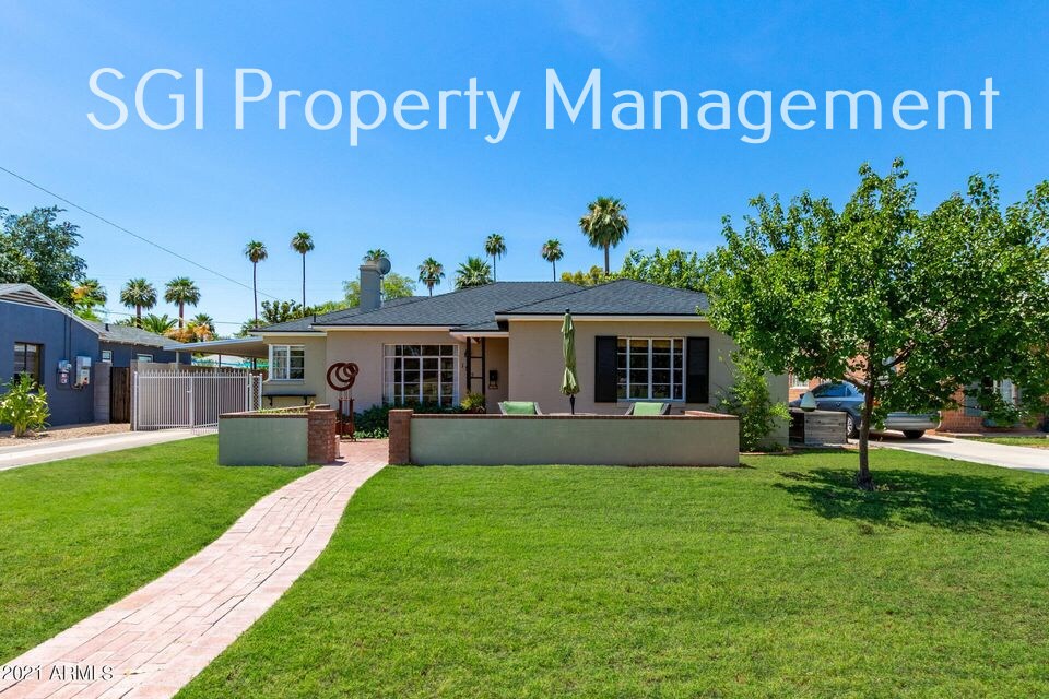 1315 W Holly St in Phoenix, AZ - Building Photo