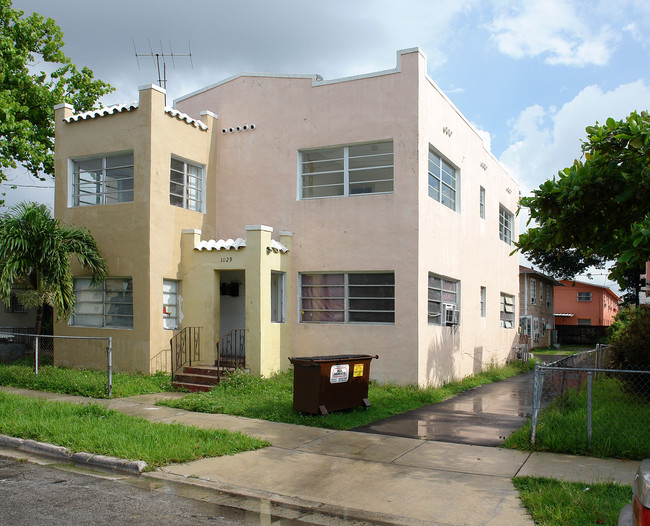 1029 NW 1st St in Miami, FL - Building Photo - Building Photo