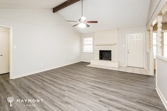 126 Oak Hill Pl in Brandon, MS - Foto de edificio - Building Photo