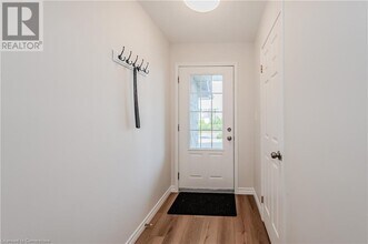 7 Upper Mercer St in Kitchener, ON - Building Photo - Building Photo