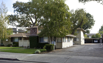 144 Carlton Ave in Los Gatos, CA - Building Photo - Building Photo