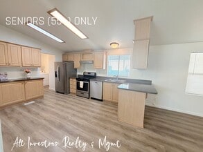 200 N El Camino Real in Oceanside, CA - Building Photo - Building Photo