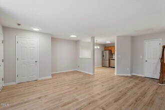 8600 Neuse Landing Ln, Unit 106 in Raleigh, NC - Building Photo - Building Photo