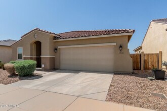 5612 N 109th Ave in Phoenix, AZ - Building Photo - Building Photo