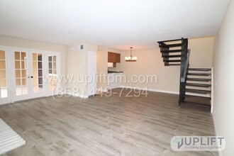 17518 Ashburton Rd in San Diego, CA - Building Photo - Building Photo