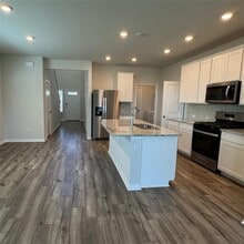 12805 Autumn Bird Trce in Buda, TX - Building Photo - Building Photo