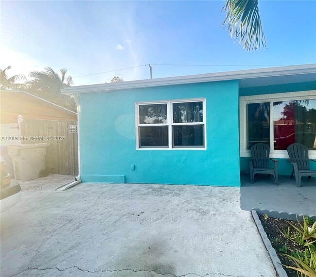 1537 NE 30th Ct in Pompano Beach, FL - Building Photo - Building Photo