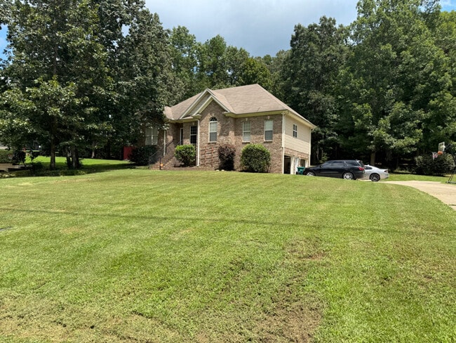 property at 996 George Crowe Rd