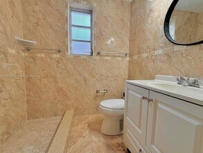 131 NW 32nd Ct in Miami, FL - Building Photo - Building Photo