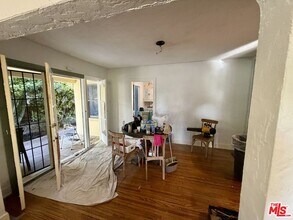 14119 Erwin St in Los Angeles, CA - Building Photo - Building Photo
