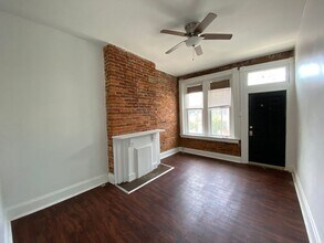 56 W McMillan St in Cincinnati, OH - Building Photo - Building Photo