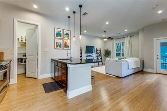 5914 Hudson St in Dallas, TX - Building Photo - Building Photo