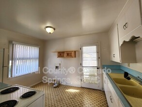 212 N Logan Ave in Colorado Springs, CO - Building Photo - Building Photo