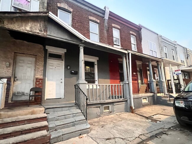 654 N Conestoga St in Philadelphia, PA - Building Photo - Building Photo