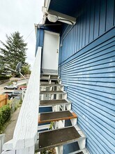 1747 6th St in Bremerton, WA - Building Photo - Building Photo
