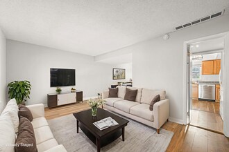 13024 E Kansas Pl in Aurora, CO - Building Photo - Building Photo