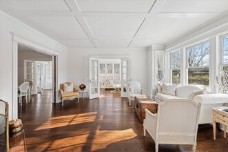 65 Herrick Rd in Southampton, NY - Building Photo - Building Photo