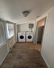 1220 N Rusk St in Weatherford, TX - Building Photo - Building Photo