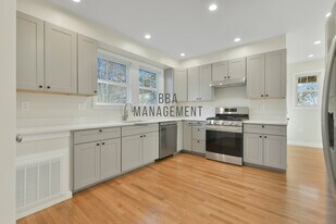 48 Manthorne Rd, Unit #1 in Boston, MA - Building Photo