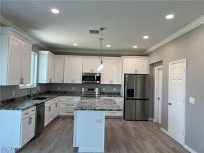 2239 SW 2nd Ln in Cape Coral, FL - Building Photo - Building Photo