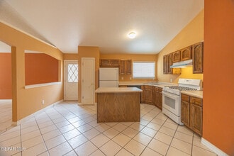 13771 Paseo Central Ave in El Paso, TX - Building Photo - Building Photo