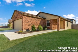 7710 Stable in San Antonio, TX - Building Photo - Building Photo