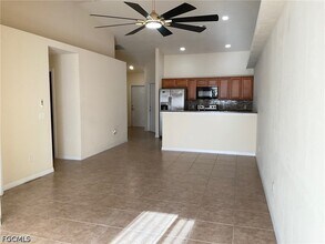 207 Cultural Park Blvd in Cape Coral, FL - Foto de edificio - Building Photo