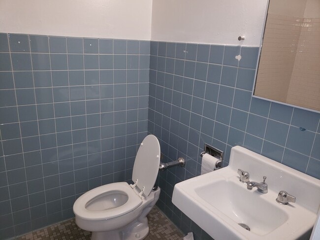 814 W Maple St in Fayetteville, AR - Building Photo - Building Photo