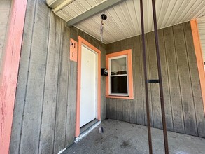 141 W Elmer St-Unit -Apt # 1 in Vineland, NJ - Building Photo - Building Photo