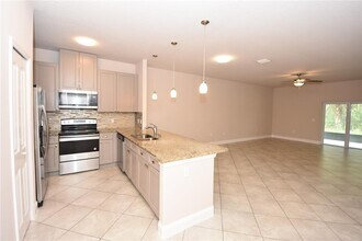 16 Serbian Bellflower Trail in Palm Coast, FL - Building Photo - Building Photo