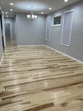 172 W 10TH St in Bayonne, NJ - Building Photo - Building Photo