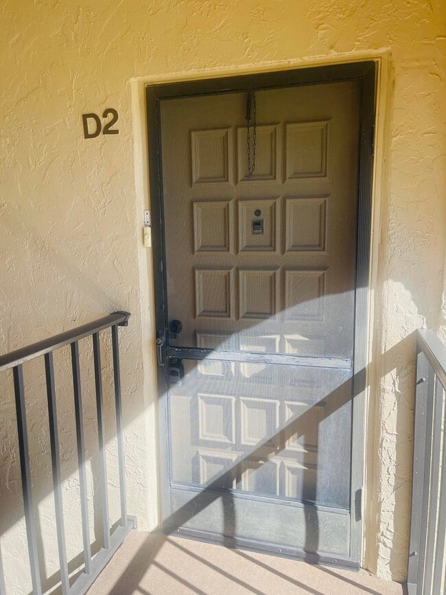 430 Pine Glen Ln, Unit D-2