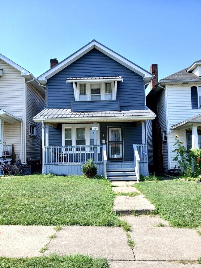 property at 1334 Oak Grove Ave