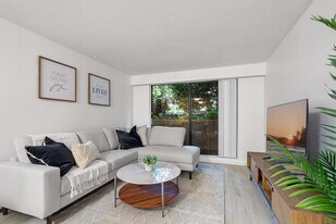 1855 W 2nd Ave in Vancouver, BC - Building Photo