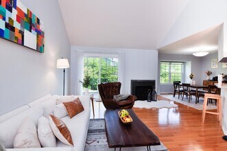 4471 Hillside Ct, Unit 12 in Ann Arbor, MI - Building Photo - Building Photo