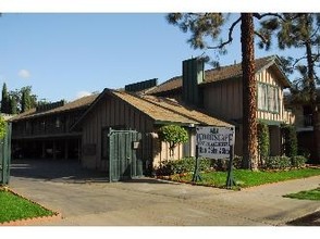 Woodscape Apartments in Santa Ana, CA - Foto de edificio - Building Photo