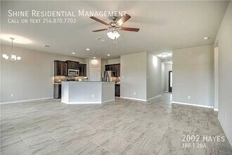 2002 Hayes St in Temple, TX - Building Photo - Building Photo