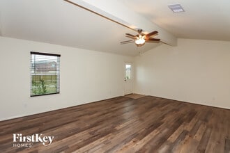 2301 Starboard Sail in La Marque, TX - Building Photo - Building Photo