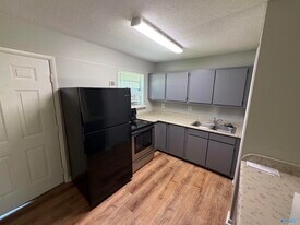 4931 Cotton Row NW in Huntsville, AL - Building Photo