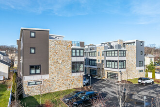 Brownstones at Berkley in Devon, PA - Building Photo - Building Photo