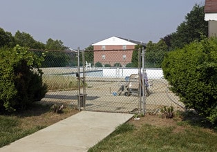 Georgetown Manor Apartments in New Castle, DE - Foto de edificio - Building Photo