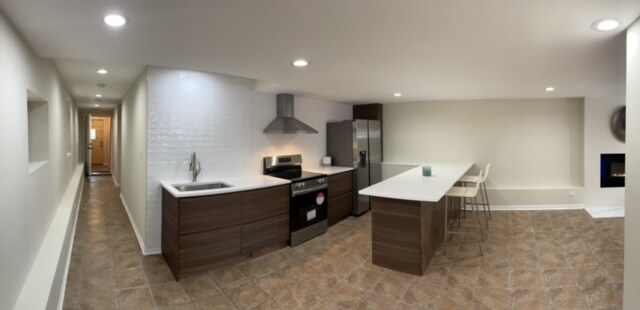 2525 W Chicago Ave in Chicago, IL - Building Photo