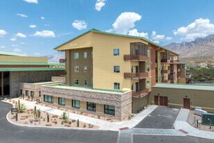 La Posada at Pusch Ridge in Oro Valley, AZ - Building Photo