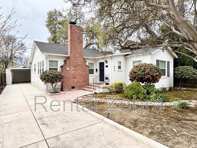 354 E 21st St in Merced, CA - Building Photo - Building Photo