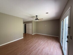 Marbleton Townhomes in Johnson City, TN - Building Photo - Interior Photo