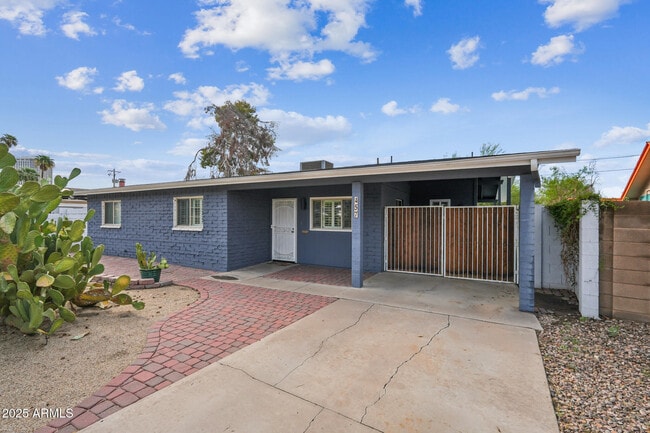 property at 457 W Mulberry Dr
