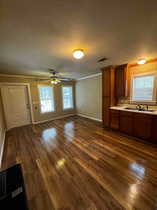 3015 Chatawa Rd in Magnolia, MS - Building Photo - Building Photo