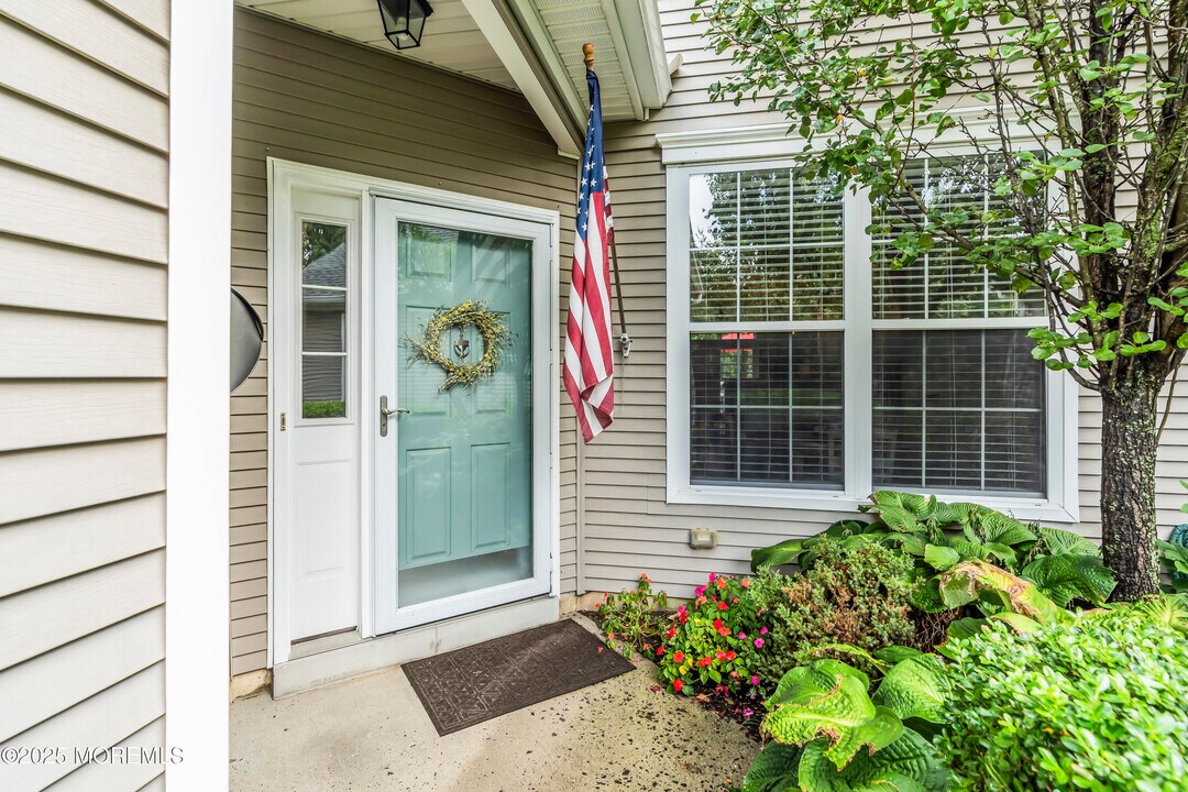 2468 Robin Way in Manasquan, NJ - Building Photo